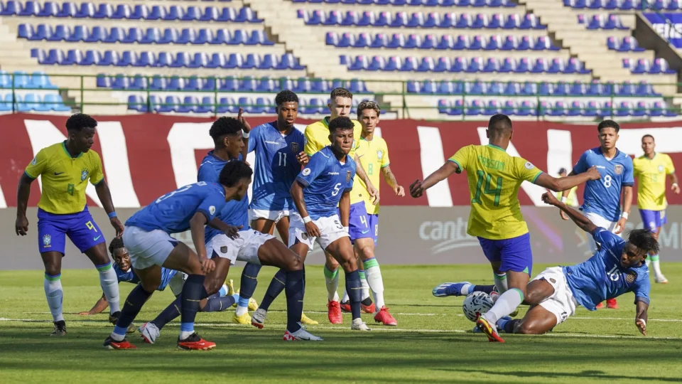 Seleção brasileira vence Equador e avança no Pré-Olímpico