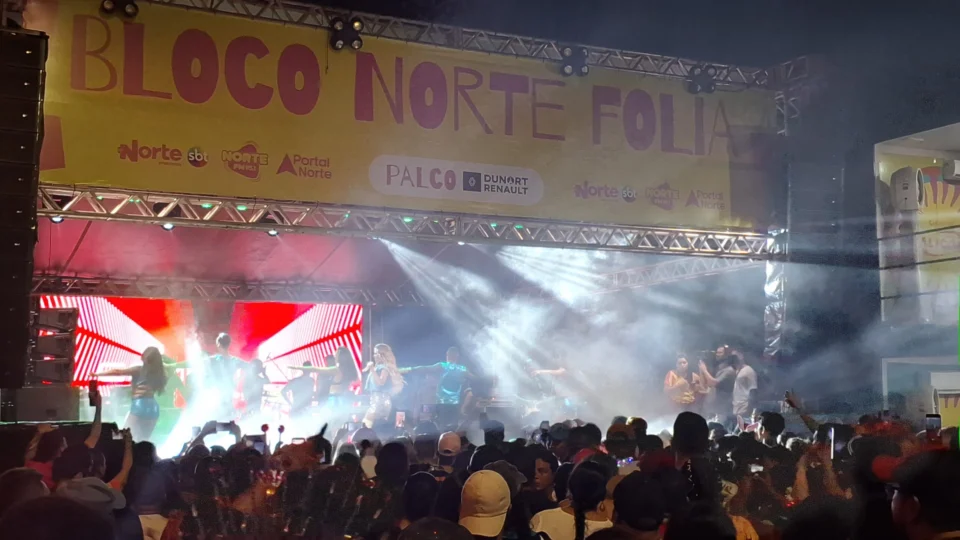 VÍDEO: veja Bloco Norte Folia faz carnaval em Manaus