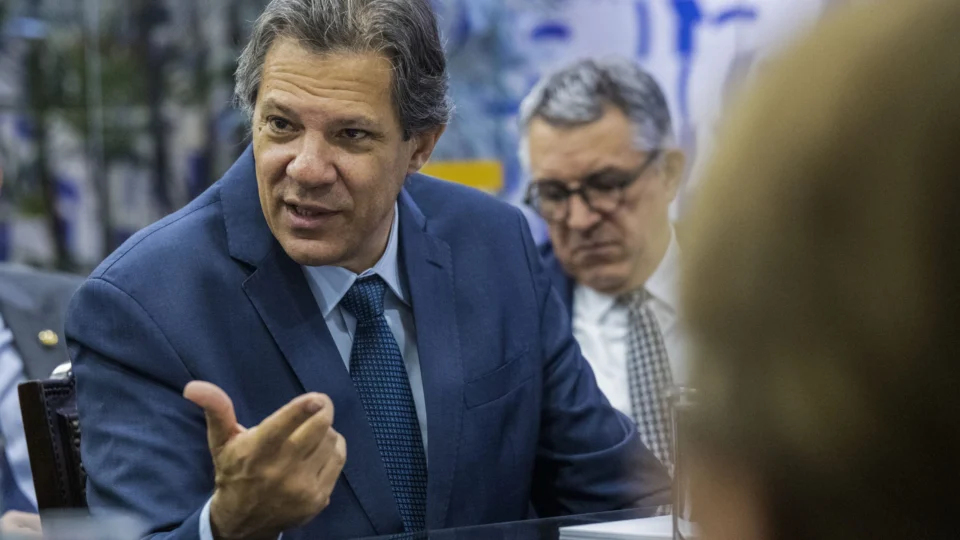 Líderes da Câmara cancelam reunião com Haddad e Padilha