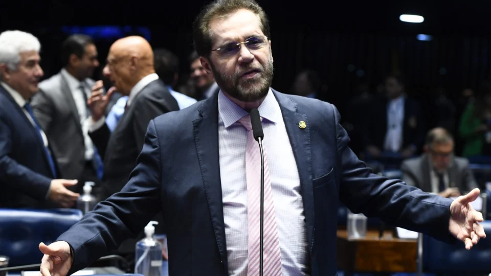 BR-319: ‘cientistas de bosta’, diz Plínio Valério sobre pesquisadores