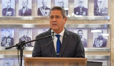 ‘Nunca valeu nada’ diz Braga Netto sobre ex- comandante do exército  