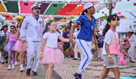 Baile Infantil reúne público com fantasias diversas no Carnaval em Rio Branco
