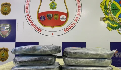 Dupla é presa com 6,5 kg drogas dentro de lancha em Coari-AM