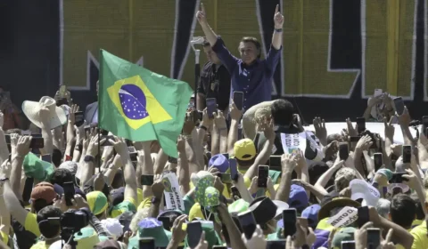 Em meio a investigação da PF, apoiadores de Bolsonaro fazem ato em SP