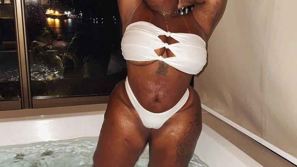 Jojo Todynho ostenta boa forma em foto de biquíni e faz reflexão na web