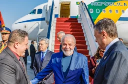 Lula visita sede da Liga dos Estados Árabes no Egito