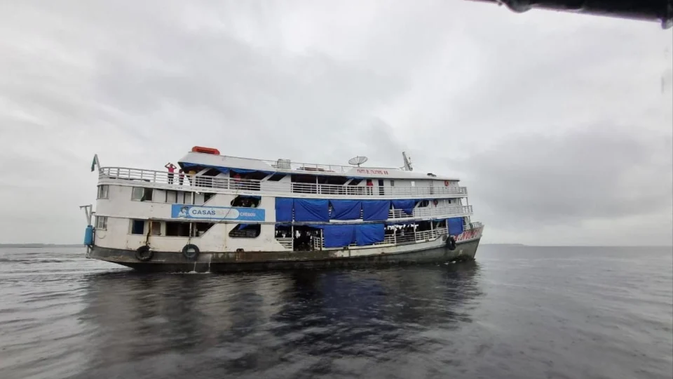 Operação prende três envolvidos com tráfico e apreende barco no AM