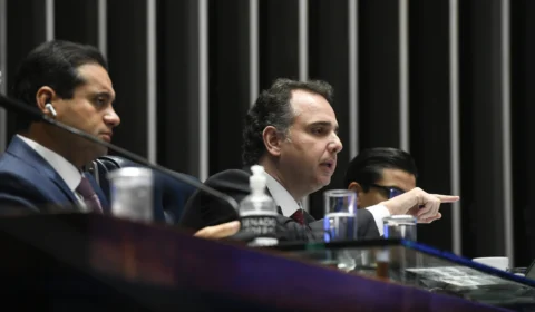 Pacheco protela análise de vetos do presidente Lula