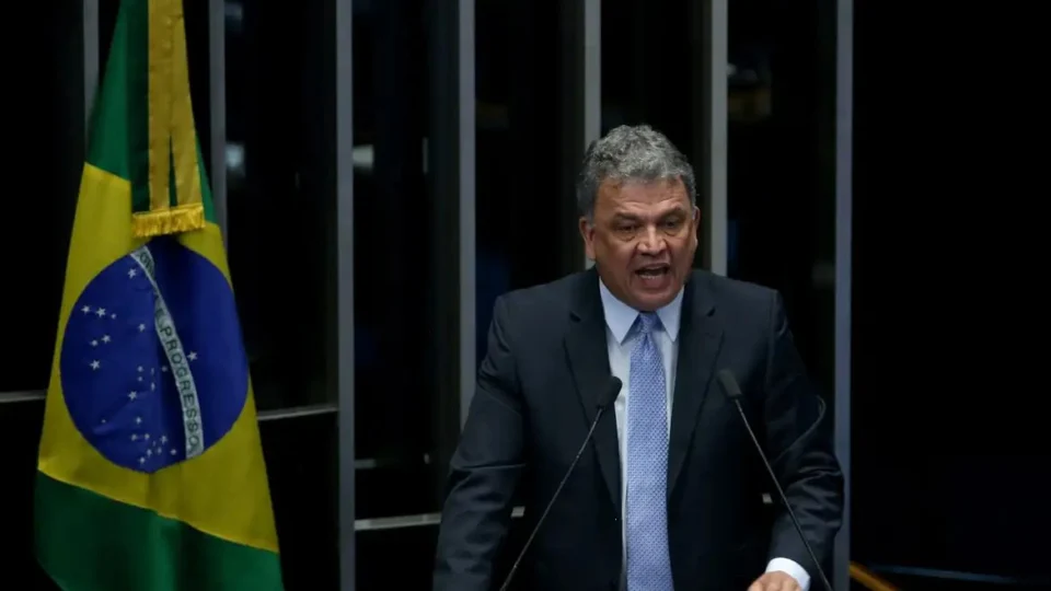 Petecão garante apoio do governo após situação de emergência no Acre