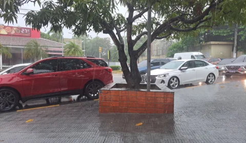 Manaus: Defesa Civil alerta para deslizamentos com chuva intensa