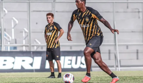 Amazonas FC: Jô é registrado e pode fazer estreia pelo clube