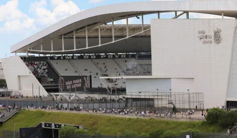 Corinthians tem acordo para pagamento de dívida negado pela Caixa