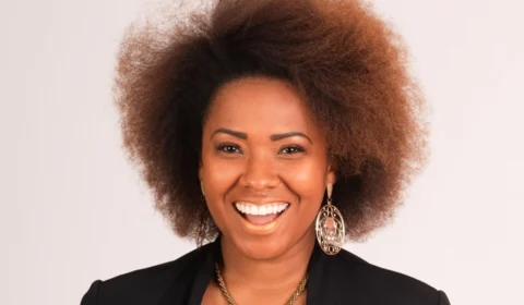 Thalita Pertuzatti, a Whitney Houston brasileira, expõe dificuldades de ser artista independente e desejo de participar de ‘reality’