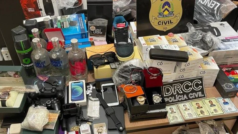 VÍDEO: suspeito de fraudes e tráfico em Palmas é preso em Camboriú-SC