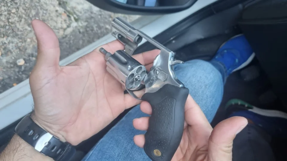 Grupo preso fazia ‘ronda’ para invadir e roubar casas, em Manaus