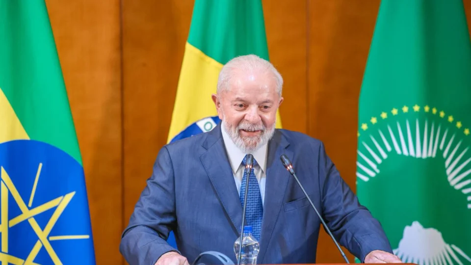 ‘Parece que teve a conivência de alguém’, diz Lula sobre fuga no RN