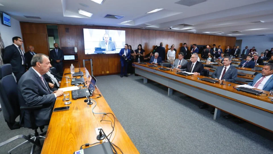 Aziz vai anunciar plano de trabalho da CPI da Braskem nesta terça