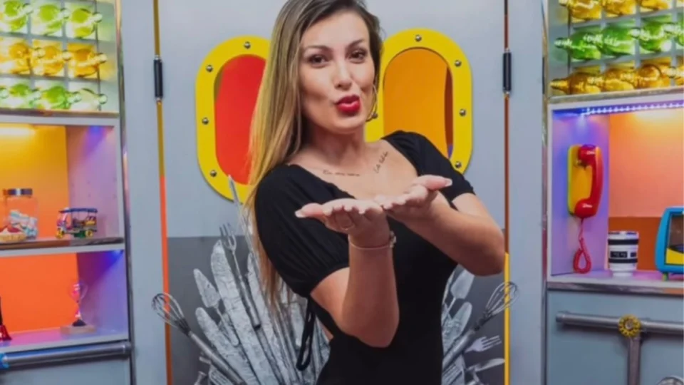 Andressa Urach faz novo ensaio nu: “Como perder a virgindade de novo”