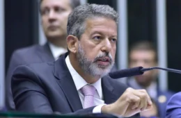 Lira quer grupo de trabalho para limitar ações do STF