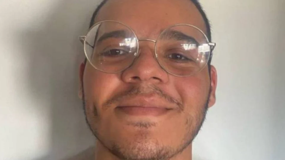 Cotista aprovado em Medicina na USP tem matrícula cancelada por cor da pele