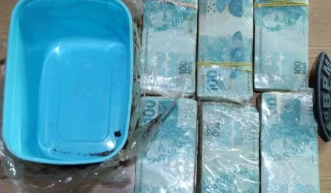 Após aposentado encontrar pote com R$ 60 mil enterrado no jardim, que fim teve o dinheiro?