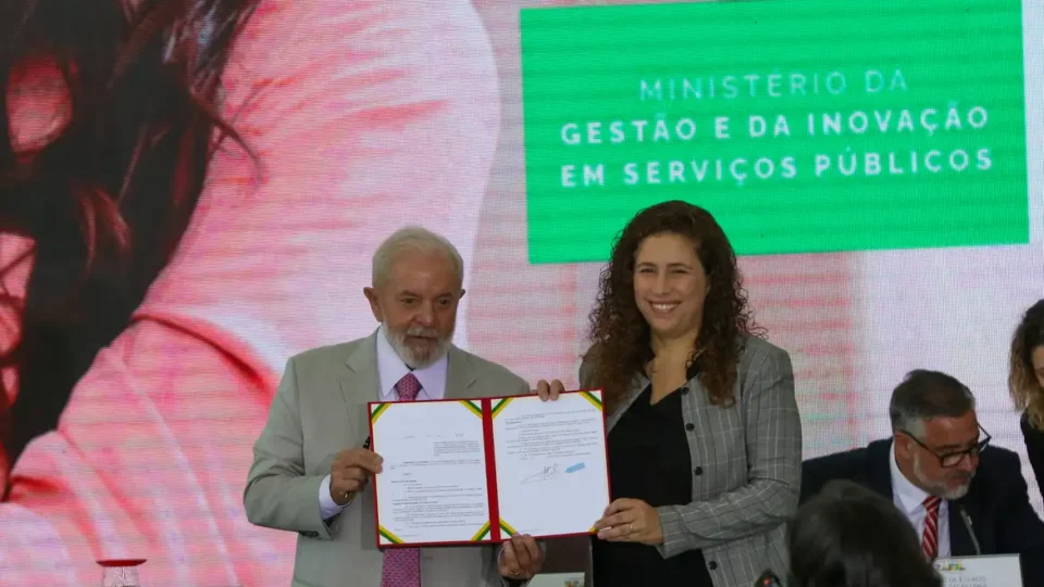 Lula lança programa para destinar imóveis da União abandonados