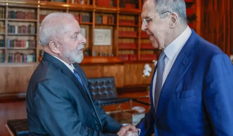 Lula diz a chanceler que visitará a Rússia em outubro