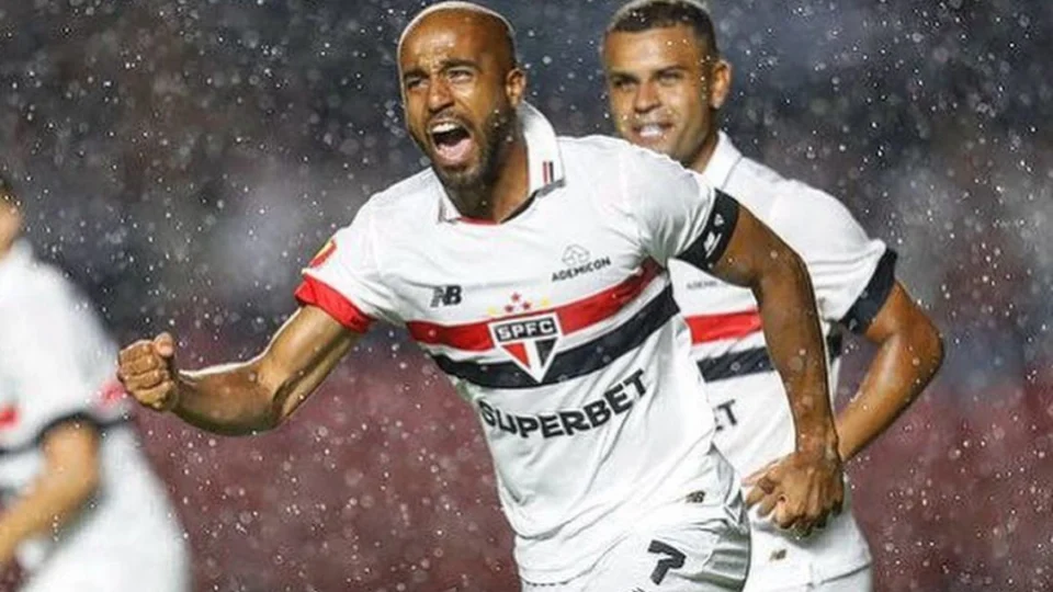 Lucas Moura diz que deve desfalcar São Paulo por mais duas semanas