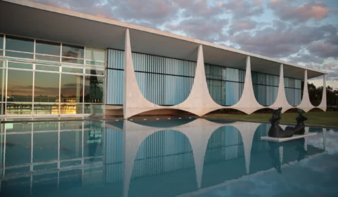 Homem tenta invadir Palácio da Alvorada, residência oficial de Lula