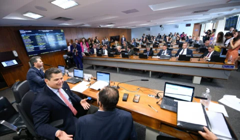 Votação do projeto que retoma cobrança do DPVAT é adiada no Senado