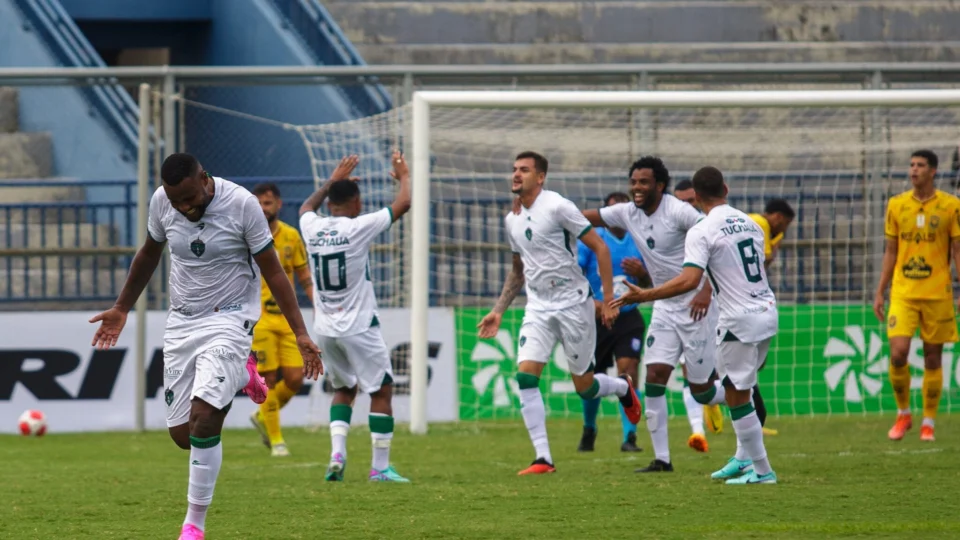 Barezão 2024: Manaus derrota o Amazonas e assume liderança do grupo