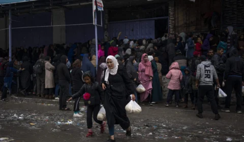 OMS alerta sobre crise humanitária nos hospitais de Gaza