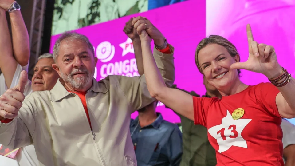 Presidente do PT diz que Lula vai ser candidato novamente em 2026