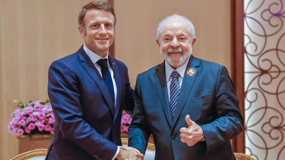 Lula recebe o presidente da França, Emmanuel Macron, na próxima semana