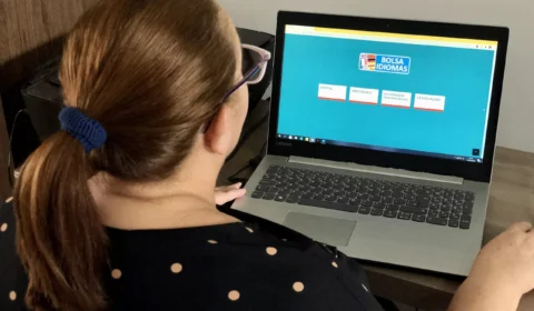 Bolsa Idiomas 2024 abre inscrições nesta semana em Manaus; veja edital