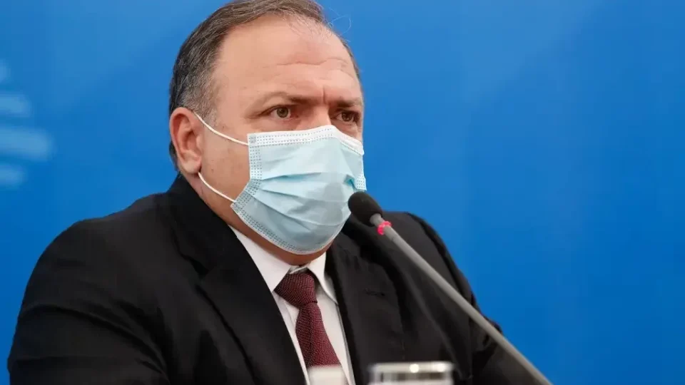 Pazuello é investigado por mortes na crise de oxigênio em Manaus