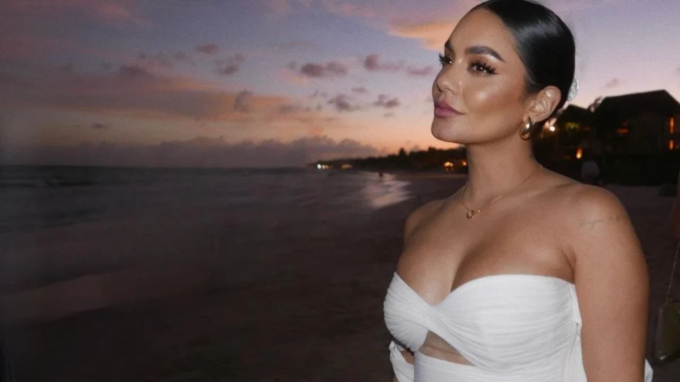 Oscar 2024: Vanessa Hudgens anuncia gravidez no tapete vermelho; confira