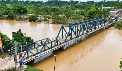 Deracre autoriza reabertura de ponte para veículos em Brasileia