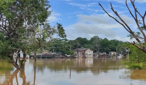 Rio Acre: unidades de saúde fecham devido à cheia na capital