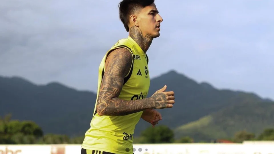 Flamengo segue preparação e cuidados com Ayrton Lucas e Erick