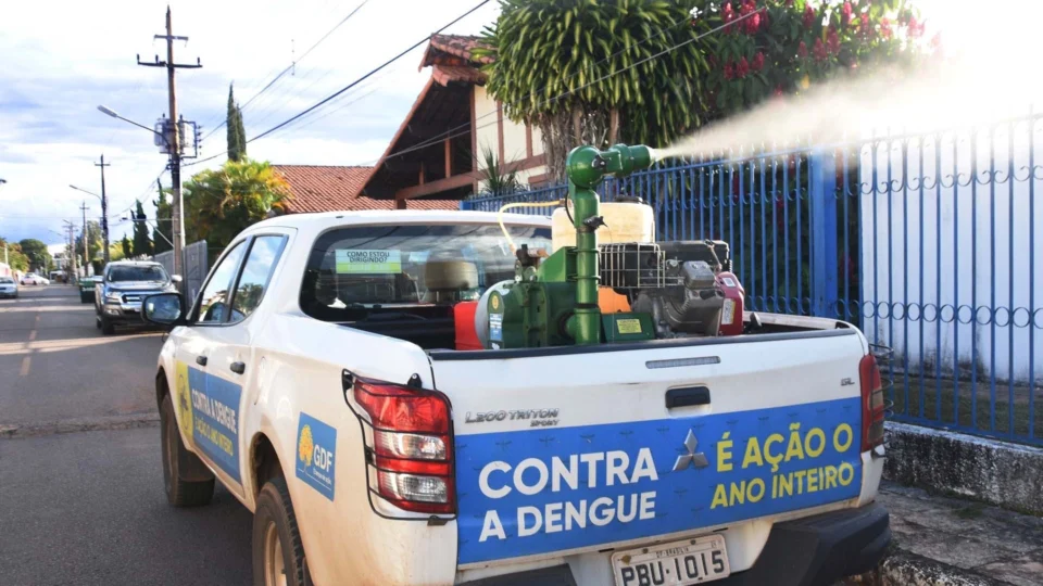Dengue: Aplicação de fumacê contra o Aedes Aegypti terá reforço no DF