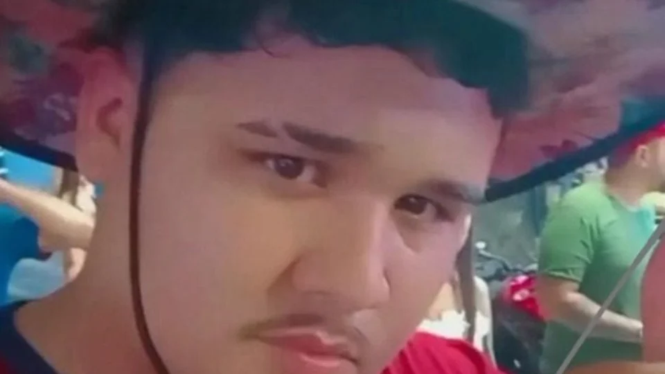 Jovem é assassinado após sair de casa para comprar lanche no AM