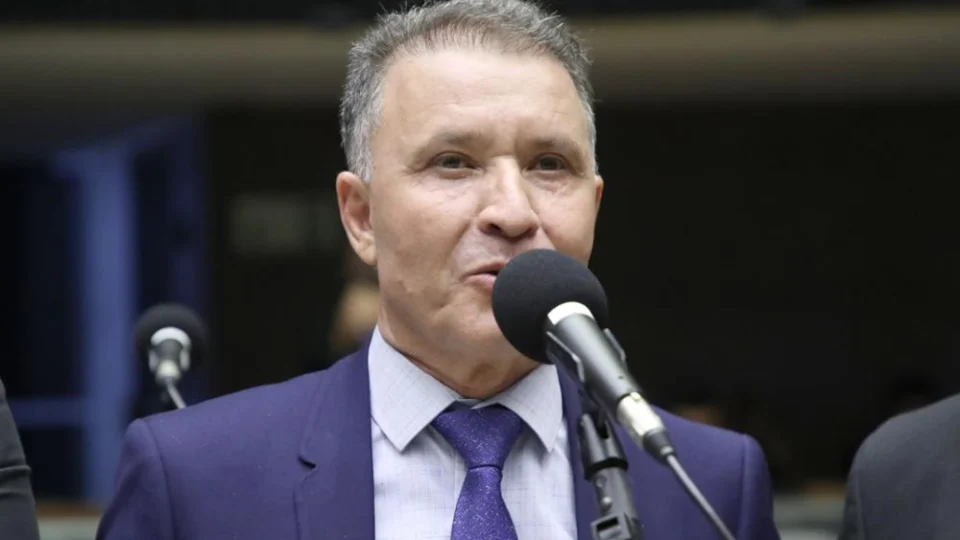 Relator na CCJ defende que Chiquinho Brazão continue detido