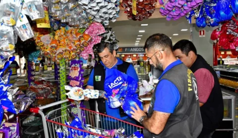 Operação ‘Páscoa’ fiscaliza produtos tradicionais da época, em Manaus