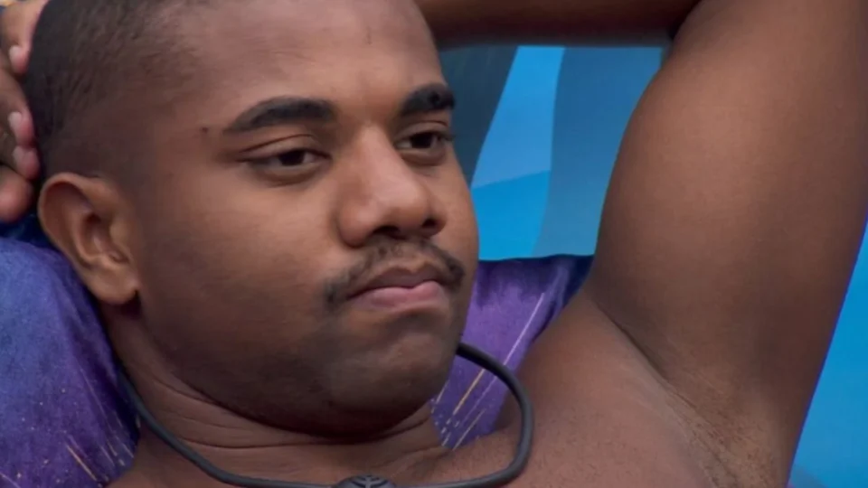 Pai de Davi fala pela 1ª vez sobre o filho no BBB 24: “Profetizou o prêmio”