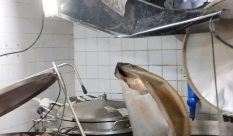 Panela de pressão explode e trabalhador é socorrido com queimaduras; confira