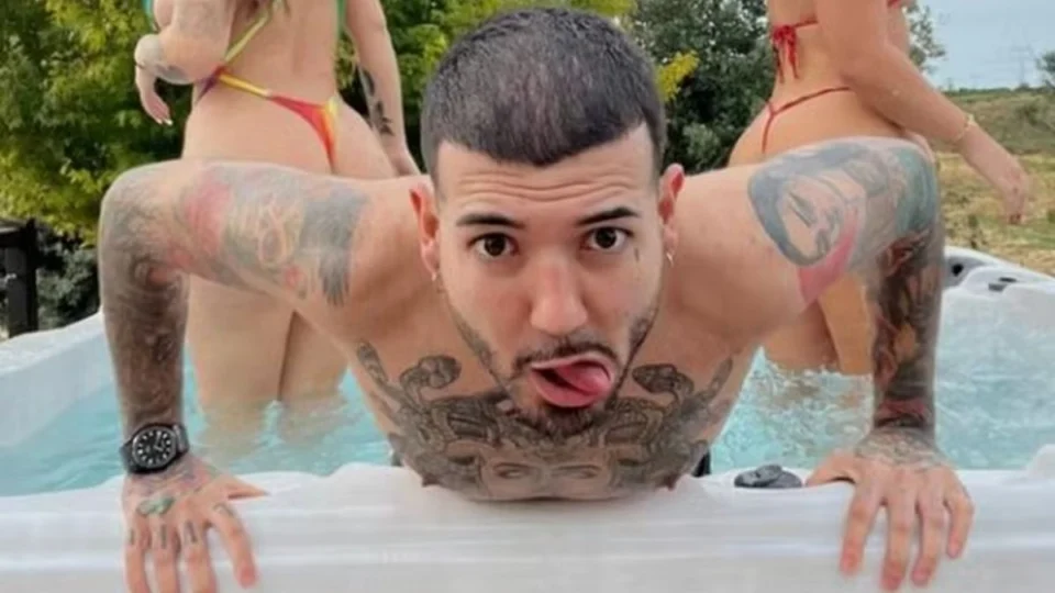 “Rei do OnlyFans” é investigado por cafetinagem; entenda