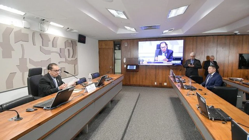 Senado aprova PL que responsabiliza servidores por corrupção