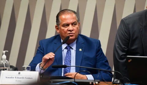 Eduardo Gomes alerta para regulação da inteligência artificial