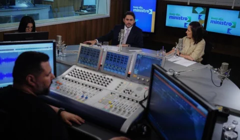 Juscelino Filho diz que levará internet a 100% das escolas públicas